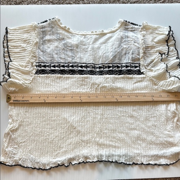 Free People Sarafina White with Black Embroidery Top - size Medium - Picture 7 of 7